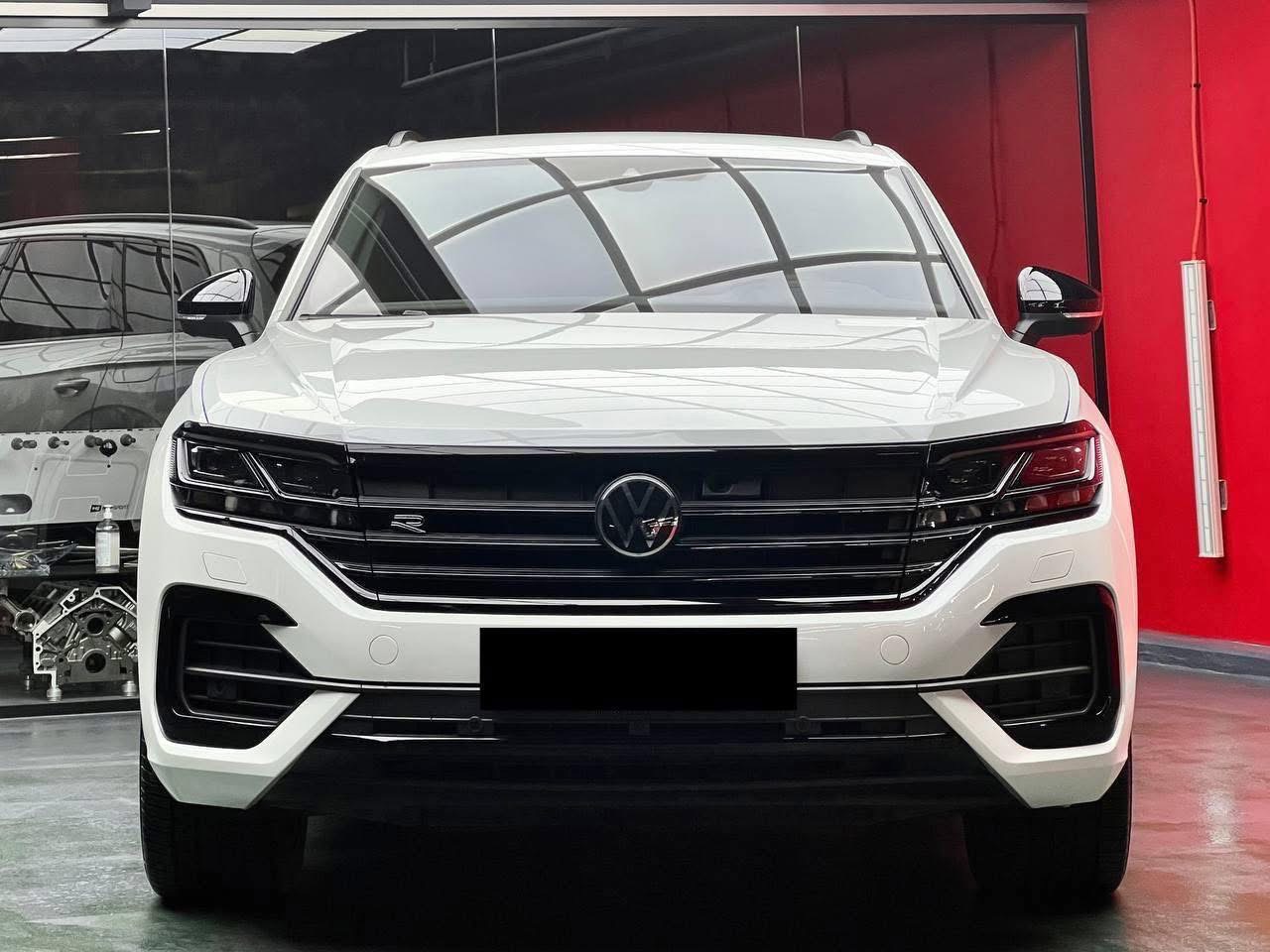 VOLKSWAGEN TOUAREG R-LINE