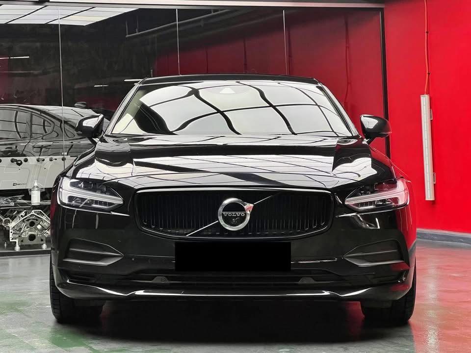 VOLVO S90 D4 AWD OFFICIEL